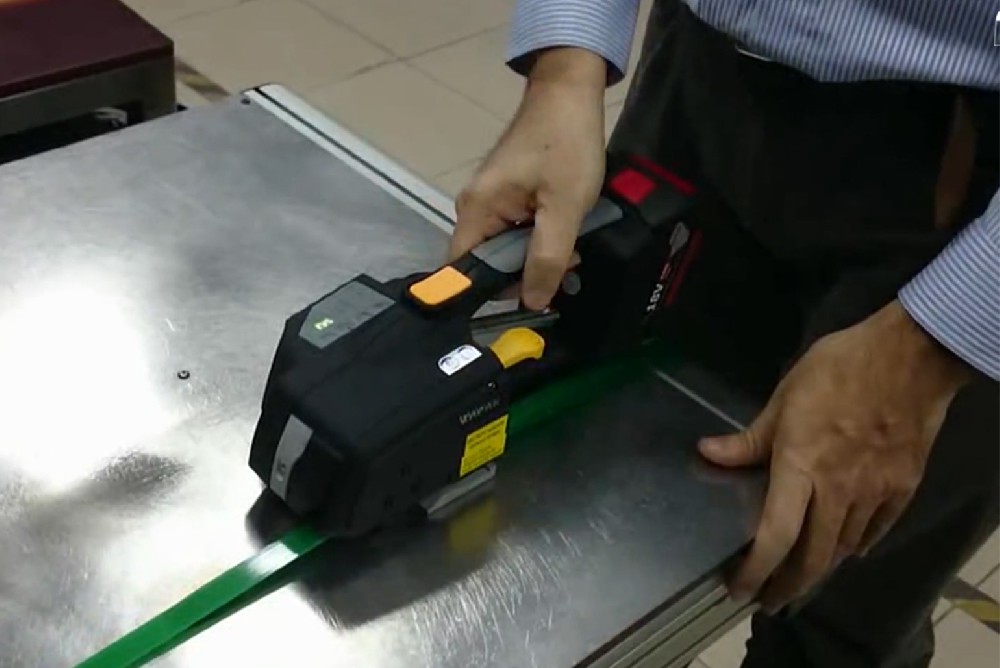 最新款電動打包機(jī) 操作視頻